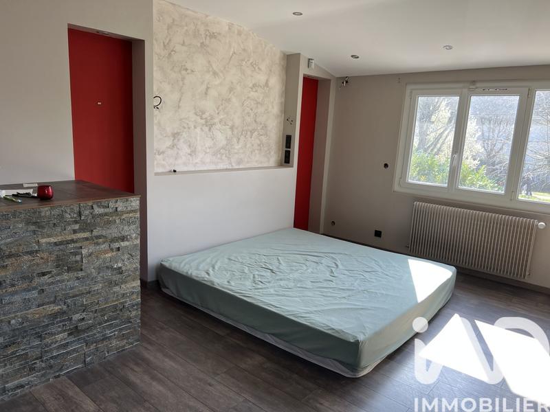 Maison - 183 m² - 9 pièces