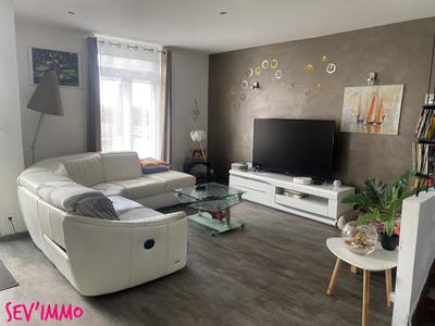 Maison - 183 m² - 7 pièces