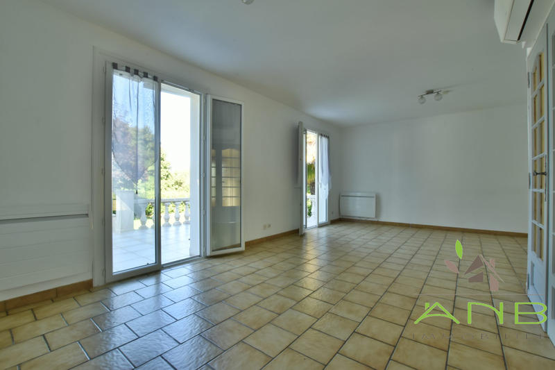 Maison - 102 m² - 6 pièces