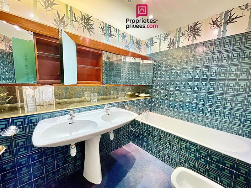 Appartement - 95 m² - 3 pièces