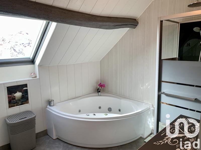 Maison - 300 m² - 11 pièces