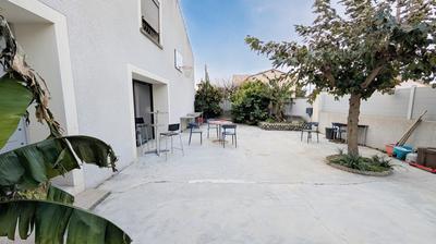 Maison - 159 m² - 7 pièces