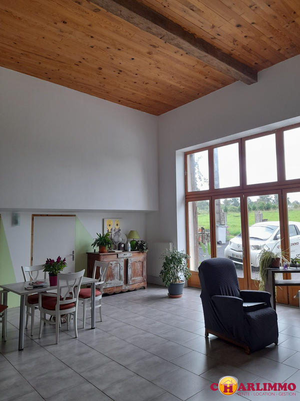 Maison traditionnelle - 152 m² - 6 pièces