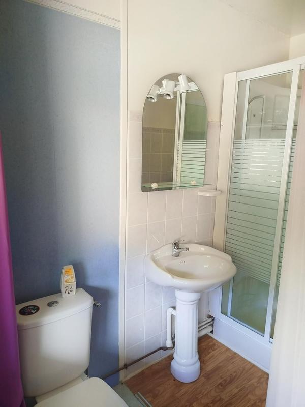 Maison - 305 m² - 9 pièces