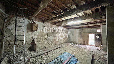 Maison - 90 m² - 1 pièce