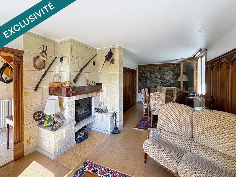 Maison - 221 m² - 8 pièces