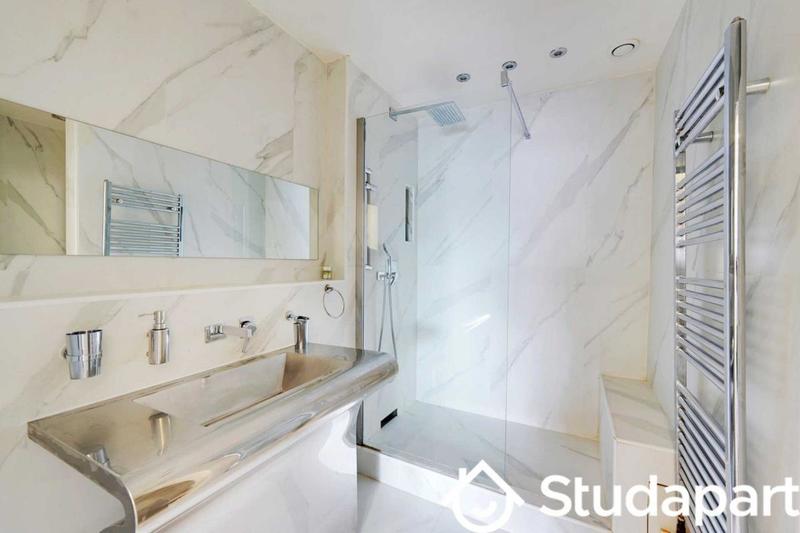 Appartement - 180 m² - 3 pièces