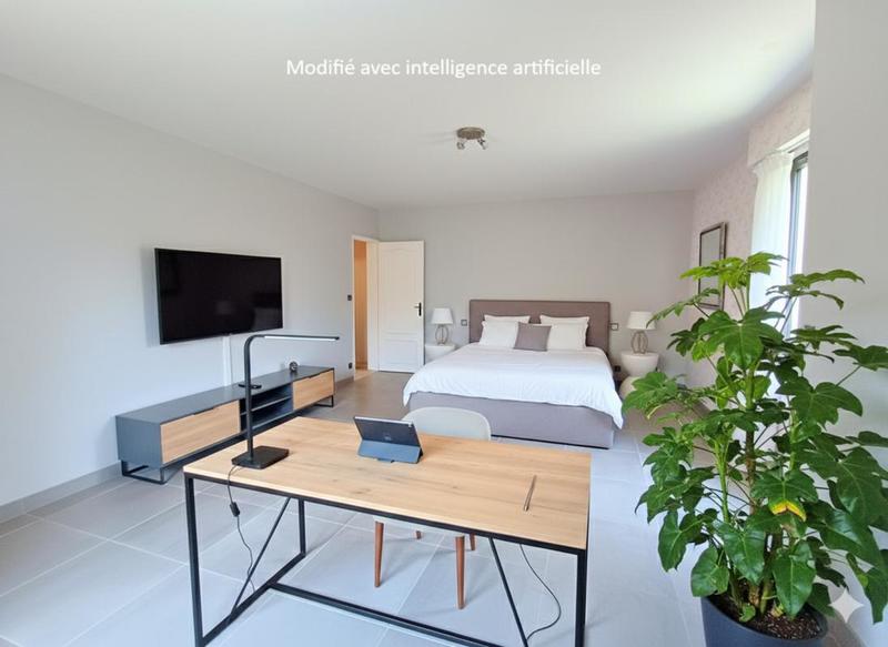 Maison - 250 m² - 7 pièces