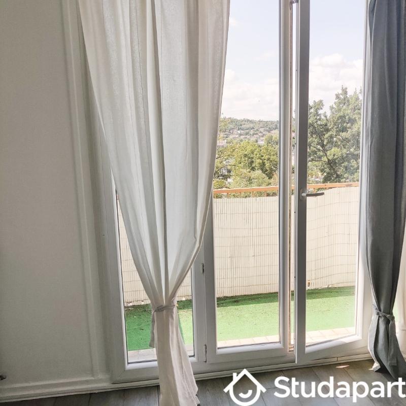 Chambre - 12 m² - 1 pièce