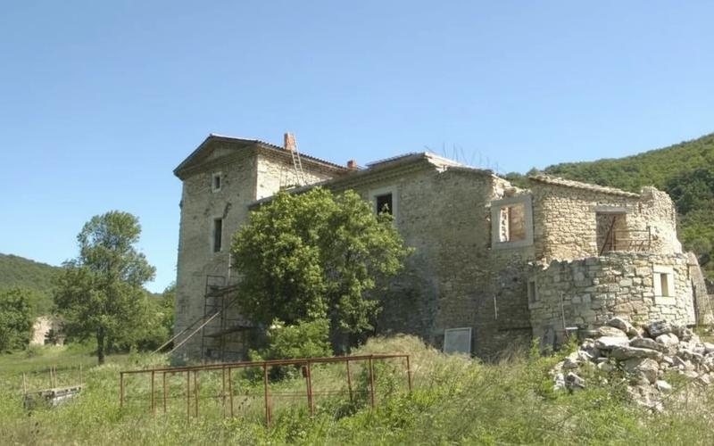 Maison - 450 m² - 19 pièces