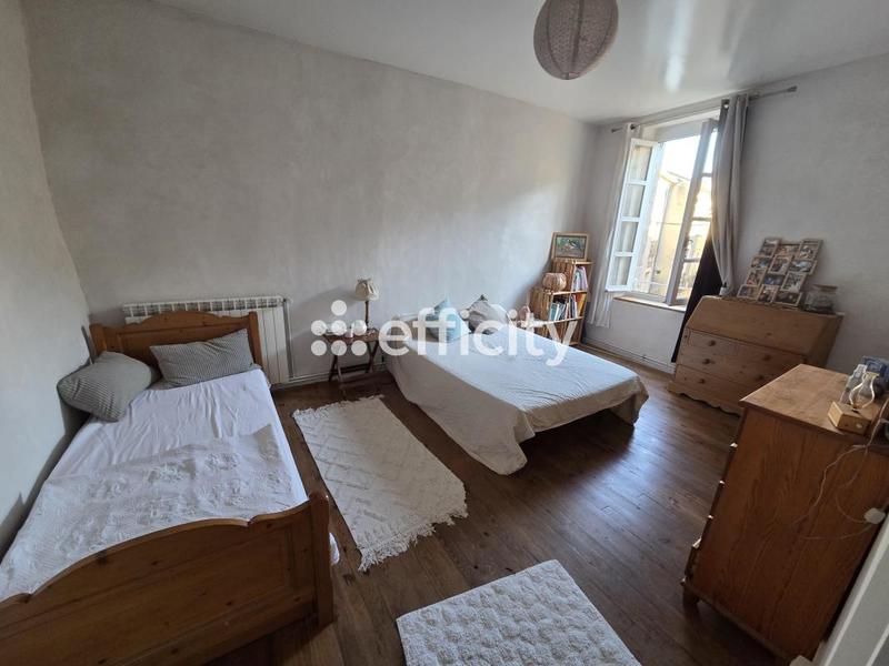 Maison - 160 m² - 5 pièces