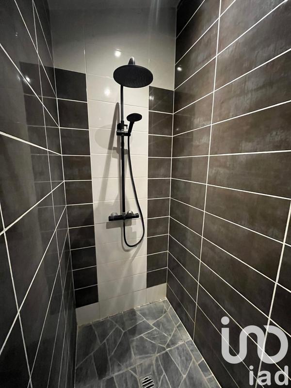 Maison - 287 m² - 12 pièces