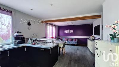 Maison - 98 m² - 5 pièces