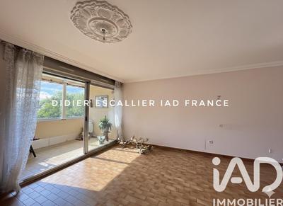 Appartement - 86 m² - 4 pièces