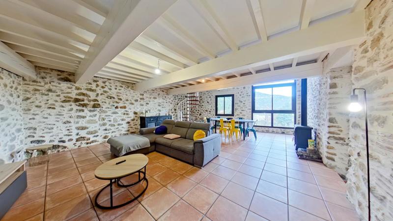 Maison - 138 m² - 4 pièces