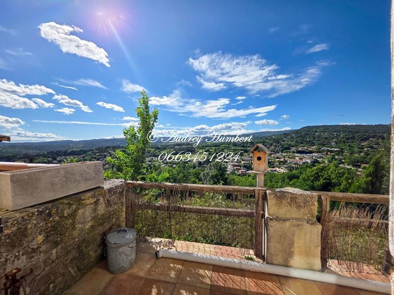 Maison - 144 m² - 6 pièces