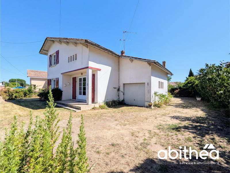 Maison - 104 m² - 6 pièces