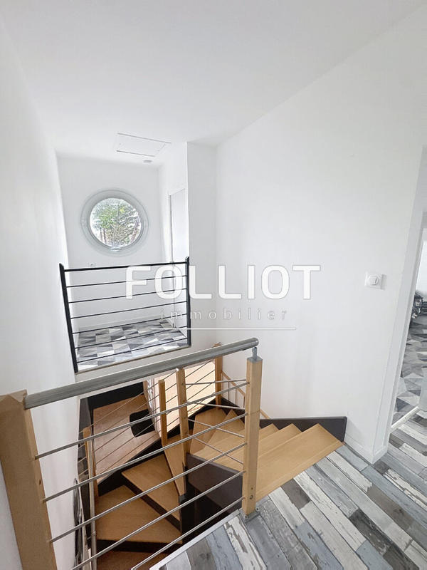 Maison - 144 m² - 5 pièces