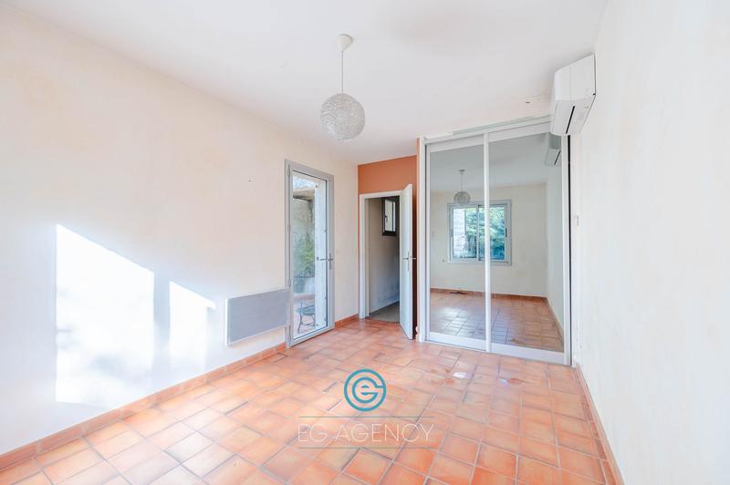 Maison - 200 m² - 6 pièces