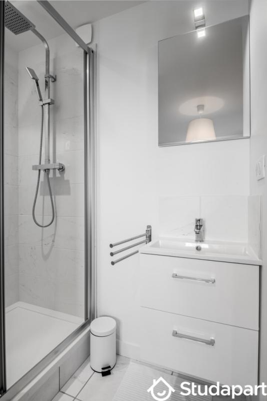 Chambre - 9 m² - 1 pièce