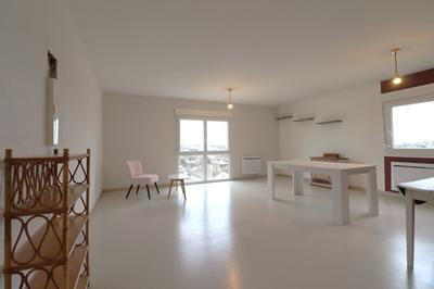 Appartement - 75 m² - 4 pièces