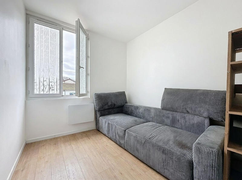 Maison - 97 m² - 7 pièces