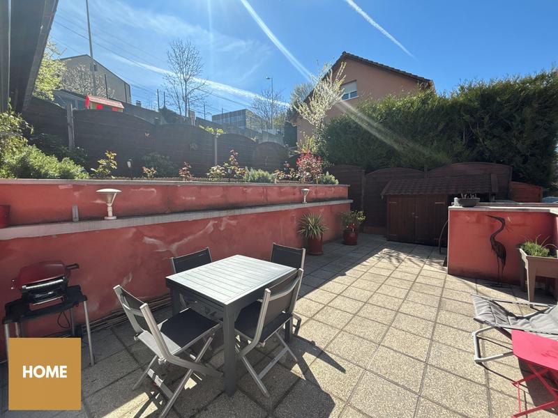 Appartement - 105 m² - 4 pièces