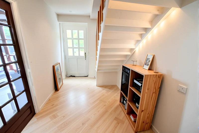 Maison - 137 m² - 6 pièces