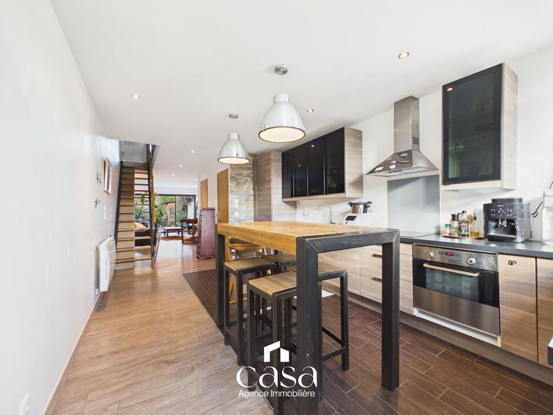 Maison - 92 m² - 5 pièces