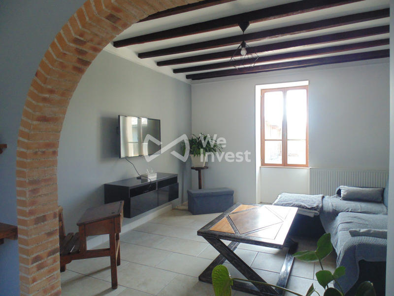 Maison - 224 m² - 7 pièces