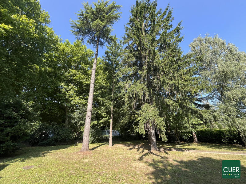 Maison - 245 m² - 9 pièces