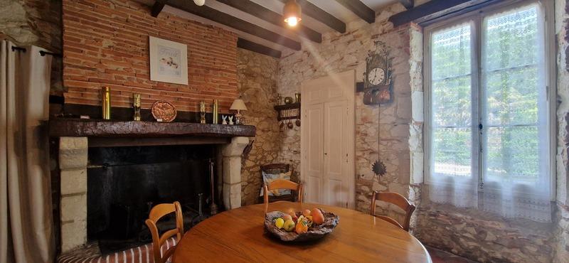 Maison - 200 m² - 6 pièces