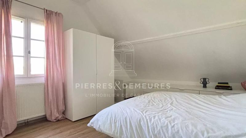 Maison - 190 m² - 8 pièces