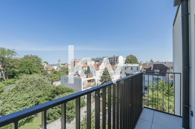 Appartement - 125 m² - 5 pièces