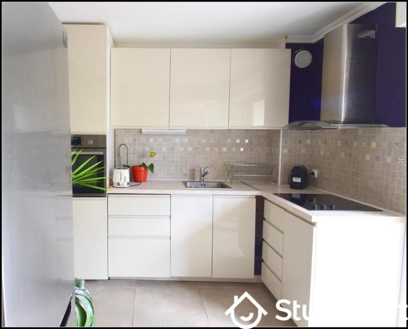 Chambre - 15 m² - 1 pièce