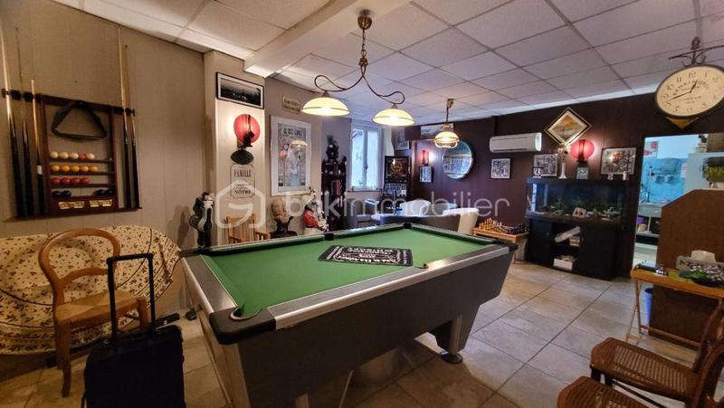 Propriété - 283 m² - 13 pièces