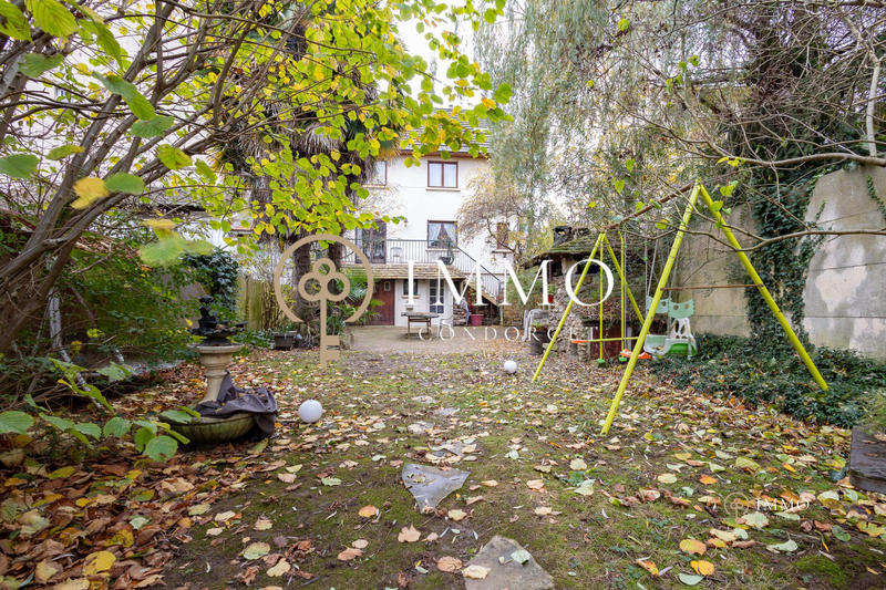 Maison - 130 m² - 8 pièces