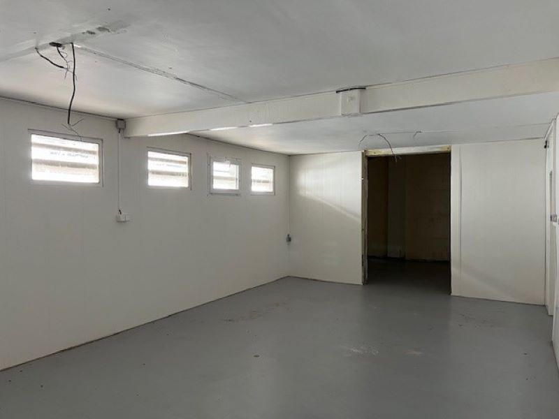 Local d'activité / Entrepôt - 600 m²