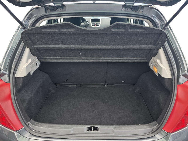 Peugeot 207 - 1.4 HDi 70 Cv Active - 4 Cv