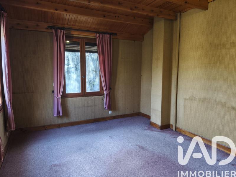 Maison - 233 m² - 7 pièces