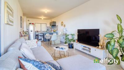 Appartement - 81 m² - 3 pièces