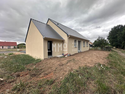 Maison - 90 m² - 4 pièces