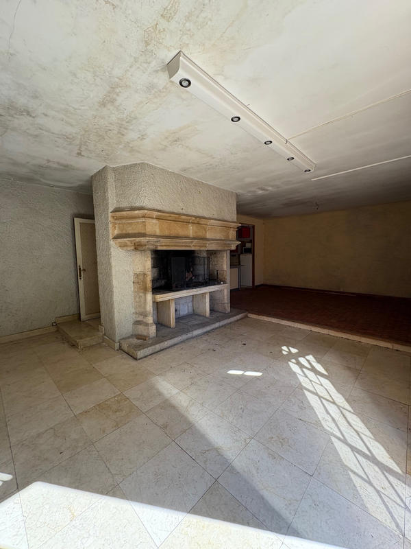 Maison - 200 m² - 6 pièces