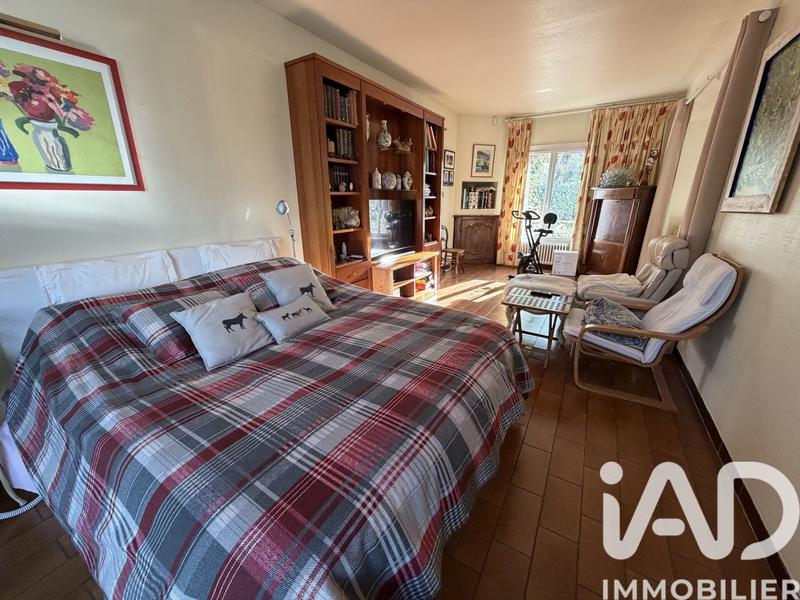 Maison - 275 m² - 8 pièces