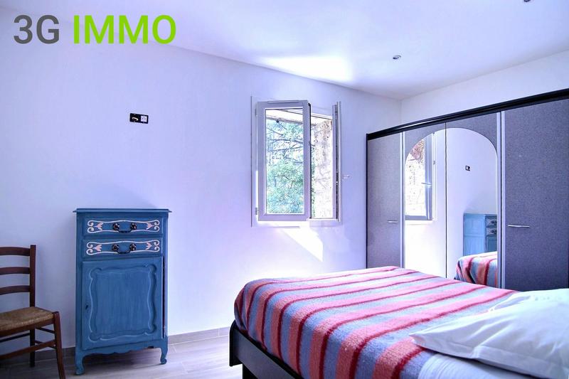 Villa - 178 m² - 9 pièces