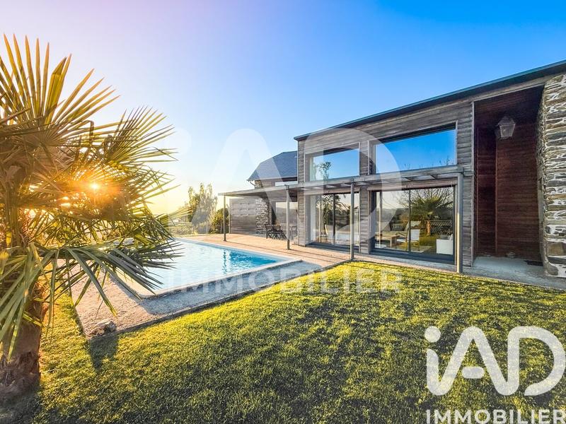 Maison - 152 m² - 5 pièces