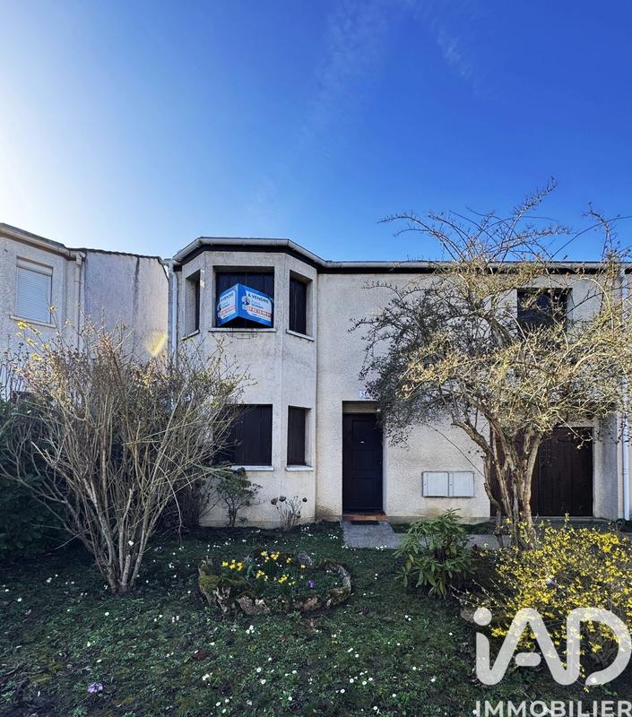 Maison - 95 m² - 5 pièces