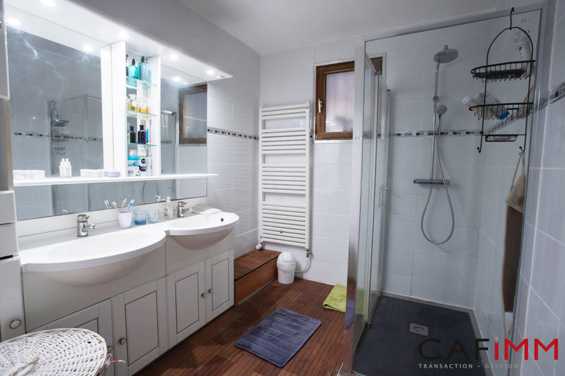 Maison - 128 m² - 5 pièces