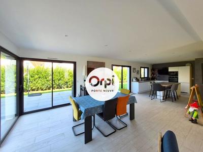 Maison - 135 m² - 4 pièces