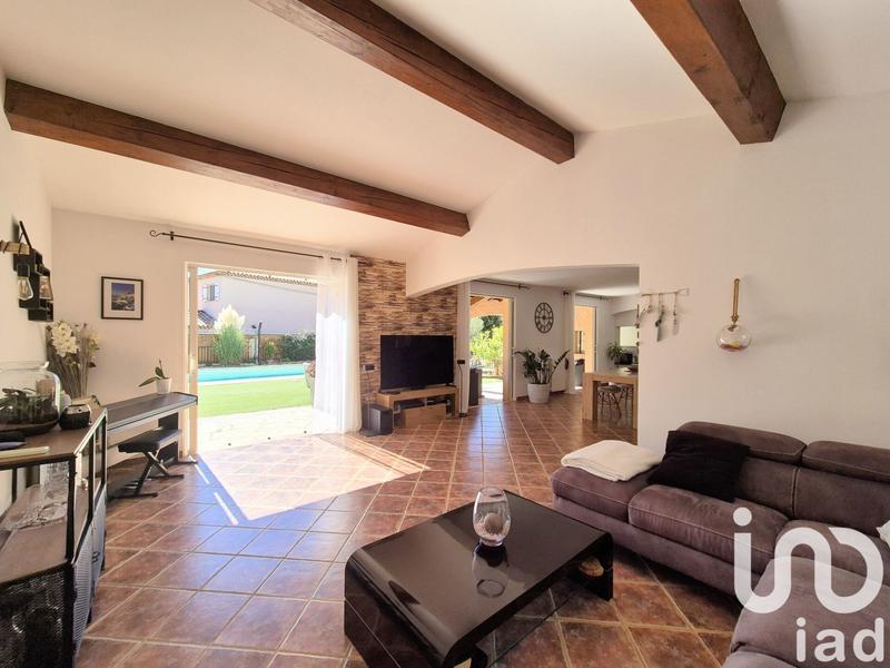Maison - 210 m² - 8 pièces